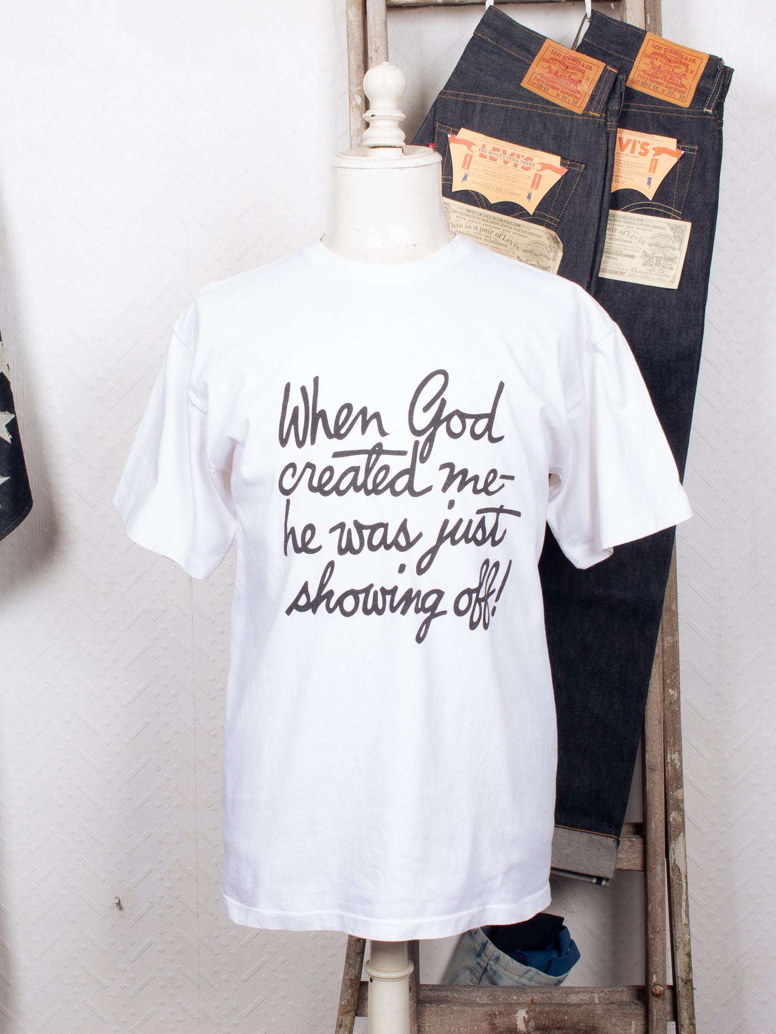 t-shirts 90s When God Created Me Tee - L