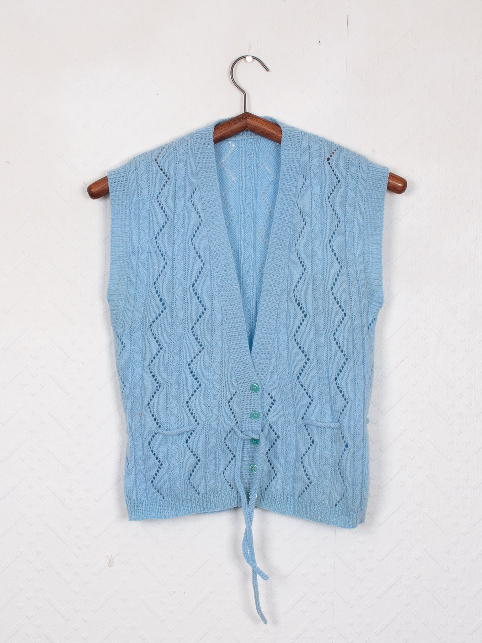 sweaters & knits 60s Hand-Knitted Waistcoat - S